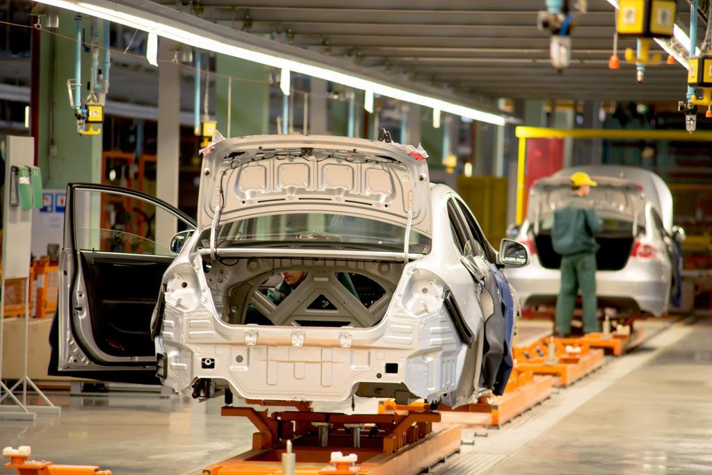 production line for the assembly of new vehicles